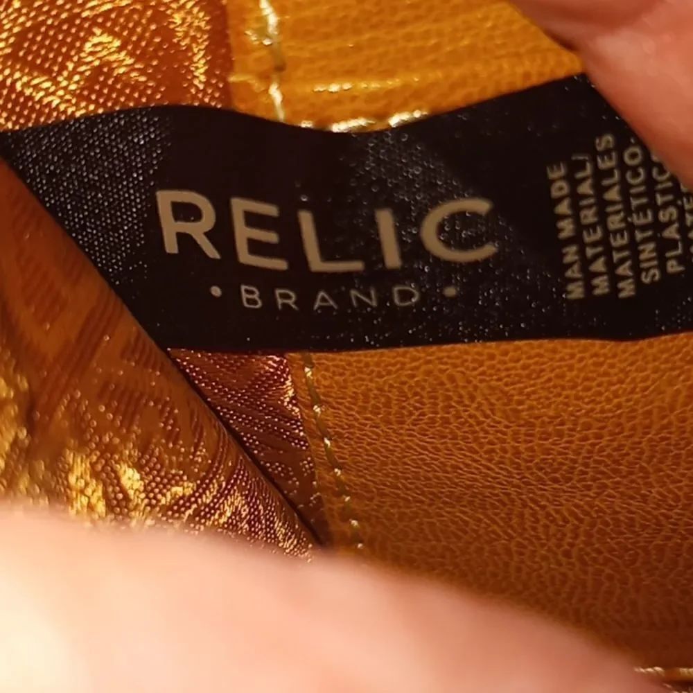 Relic Wristlet Wallet - Picture 5 of 7